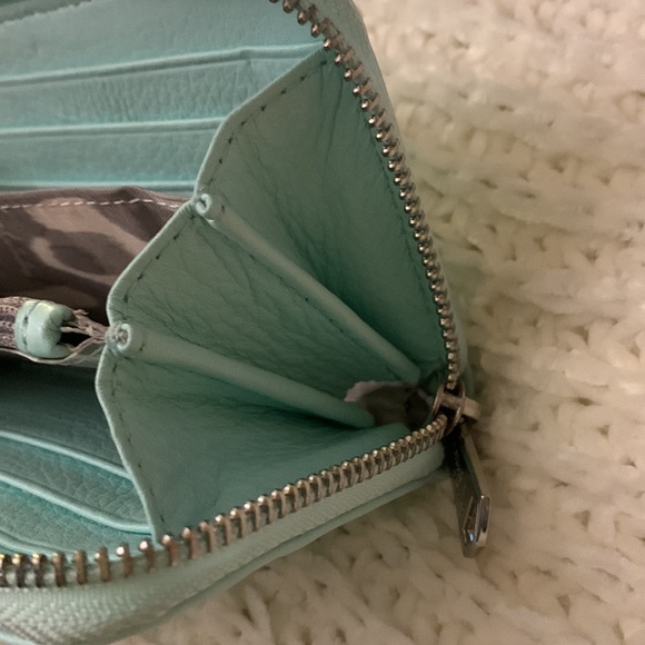 Aimee Kestenberg mint zippered wallet wristlet - Picture 4 of 9
